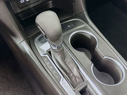 Used 2024 Chevrolet Equinox LT image 19