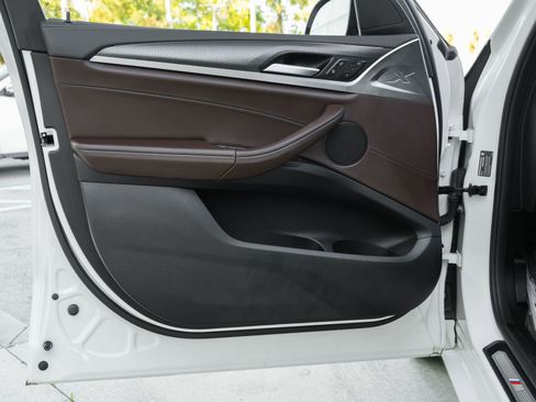 Used 2023 BMW X3 M40i w/ Premium Package image 32