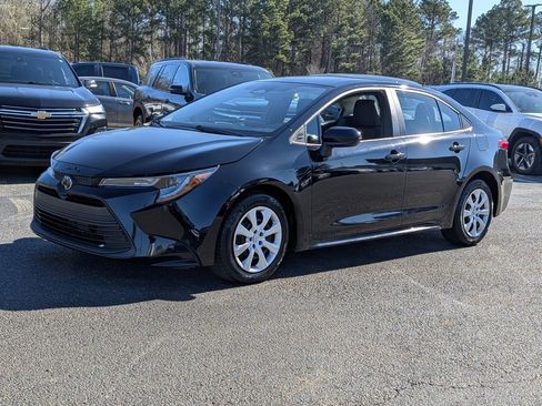 Used 2023 Toyota Corolla LE image 8