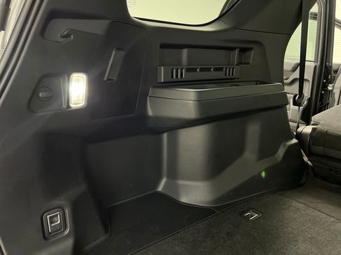 Used 2025 Toyota 4Runner SR5 image 32