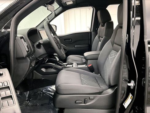 New 2026 Nissan Frontier SV w/ SV Convenience Package AWD/4WD image 10