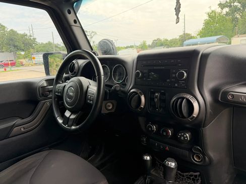Used 2013 Jeep Wrangler Unlimited Sport AWD/4WD image 14