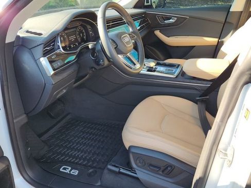 Used 2025 Audi Q8 Premium Plus w/ Premium Plus Package image 10