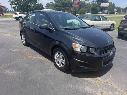 Used 2015 Chevrolet Sonic LT FWD image 7