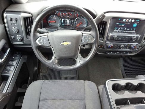 Used 2018 Chevrolet Silverado 1500 LT w/ Redline Edition image 11