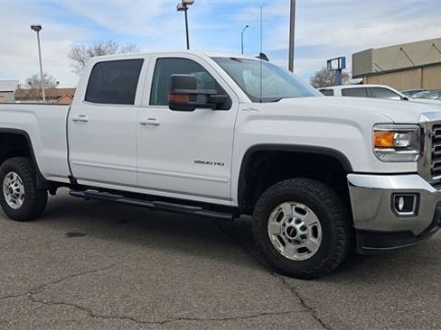 Used 2017 GMC Sierra 2500 SLE image 2