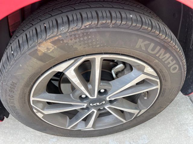 Used 2023 Kia Forte LXS FWD image 19