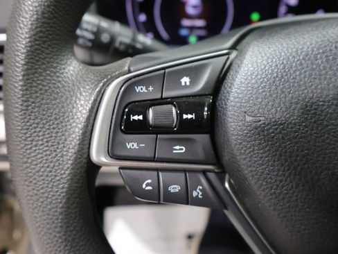 Used 2018 Honda Accord EX image 34
