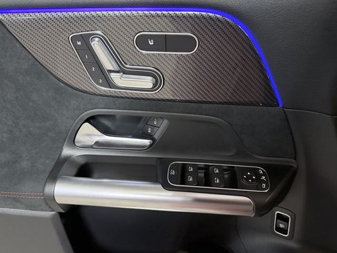 New 2025 Mercedes-Benz GLA 35 AMG 4MATIC image 10