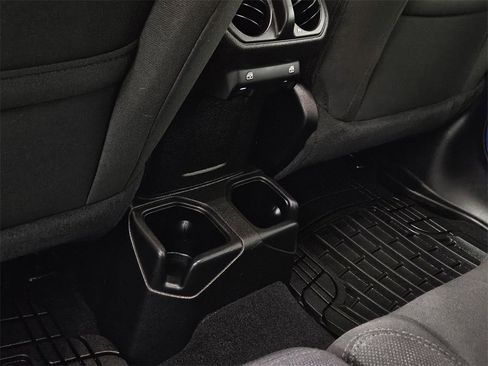 Used 2021 Jeep Wrangler Unlimited Sport image 27