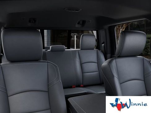 New 2026 RAM 2500 Tradesman AWD/4WD image 30