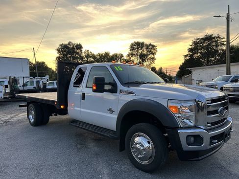 Used 2015 Ford F550 4x4 SuperCab Super Duty image 4