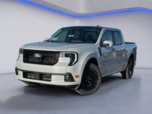 New 2026 Ford Maverick Lobo image 2