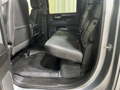 Used 2024 GMC Sierra 2500 SLT w/ SLT Convenience Package image 25
