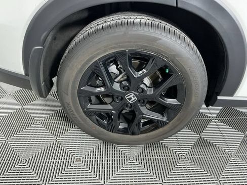 Used 2024 Honda HR-V Sport image 32