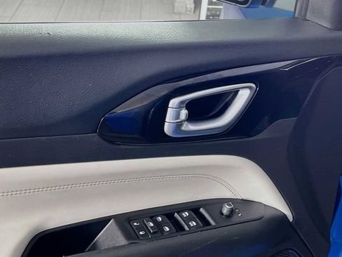 Used 2022 Jeep Compass Limited image 13