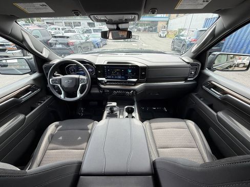 Used 2024 Chevrolet Silverado 1500 RST AWD/4WD image 23