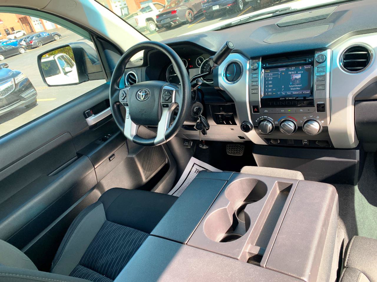 Used 2017 Toyota Tundra SR AWD/4WD image 9