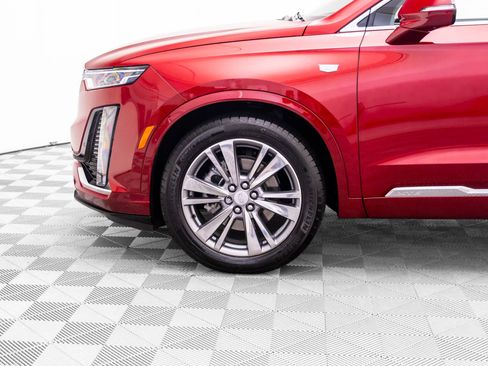 Used 2025 Cadillac XT6 Premium Luxury w/ Platinum Package AWD/4WD image 36