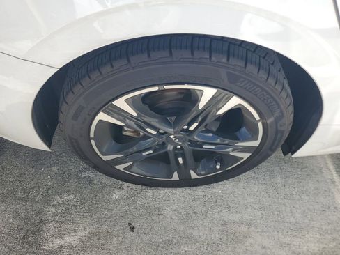 Used 2024 Kia K5 GT-Line w/ GT-Line Premium Package FWD image 9