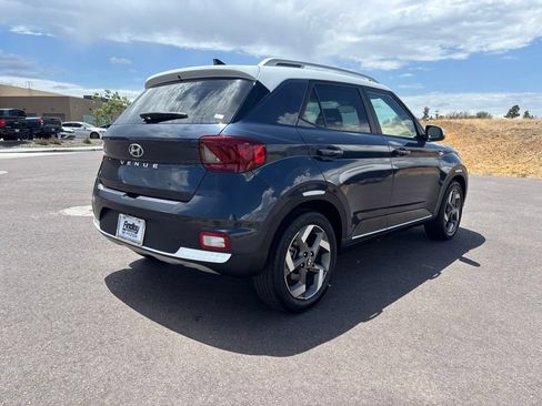 Used 2021 Hyundai Venue w/ Cargo Package FWD image 5
