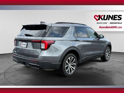 Used 2025 Ford Explorer ST-Line AWD/4WD image 10
