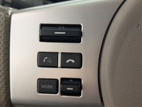 Used 2015 Nissan Frontier SV image 14