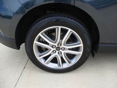 Used 2024 Ford Edge Titanium AWD/4WD image 13
