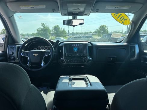 Used 2018 Chevrolet Silverado 1500 LT w/ All Star Edition AWD/4WD image 34