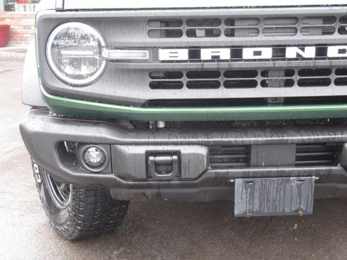 Used 2023 Ford Bronco Black Diamond AWD/4WD image 3