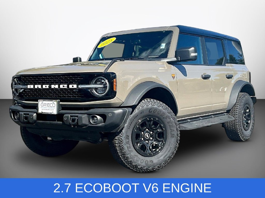 Used 2025 Ford Bronco Badlands AWD/4WD image 3