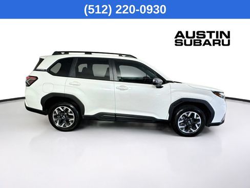 Used 2026 Subaru Forester Premium AWD/4WD image 9