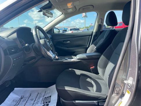 Used 2021 Nissan Sentra SV FWD image 11