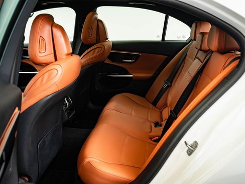 Certified 2025 Mercedes-Benz C 300 4MATIC Sedan image 34