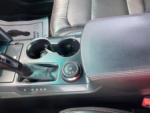 Used 2017 Ford Explorer Sport image 21