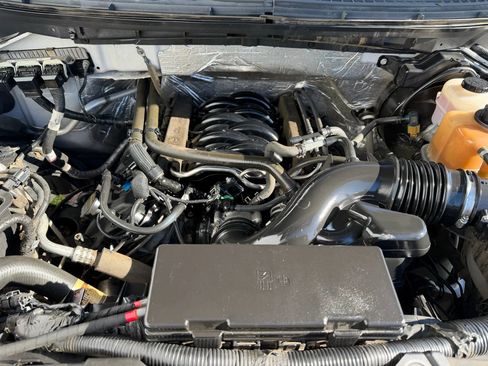 Used 2013 Ford F150 XLT image 18