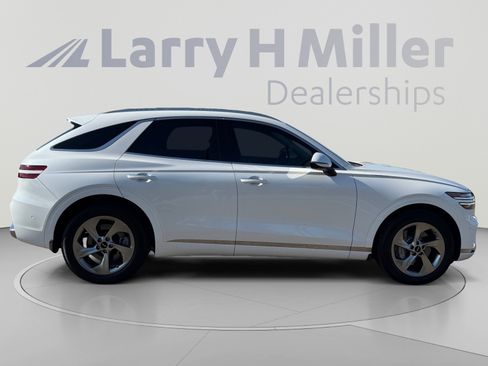 Used 2026 Genesis GV70 2.5T Advanced AWD/4WD image 6