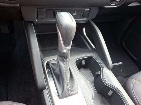 Used 2025 Nissan Frontier SV RWD image 15