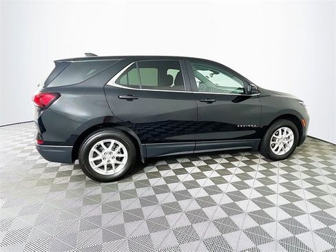 Used 2023 Chevrolet Equinox LT w/ Driver Convenience Package image 10