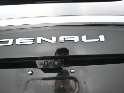 Used 2025 GMC Yukon XL Denali w/ Denali Reserve Package AWD/4WD image 27