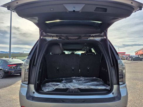 Used 2025 Chevrolet Tahoe Z71 w/ Z71 Off-Road Package image 5