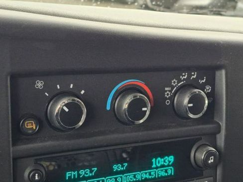 Used 2024 GMC Savana 2500 w/ Driver Convenience Package image 16