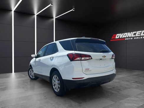 Used 2022 Chevrolet Equinox LS w/ LS Convenience Package AWD/4WD image 4