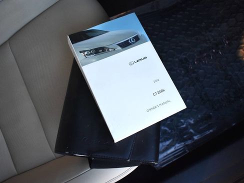 Used 2012 Lexus CT 200h Premium image 44