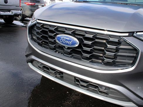 Used 2023 Ford Escape ST-Line Elite image 10