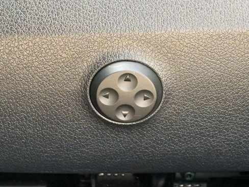 Used 2022 Mercedes-Benz C 300 C 300 image 27