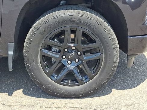 Used 2023 Chevrolet Silverado 1500 RST AWD/4WD image 29