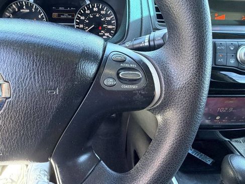 Used 2015 Nissan Pathfinder S AWD/4WD image 17