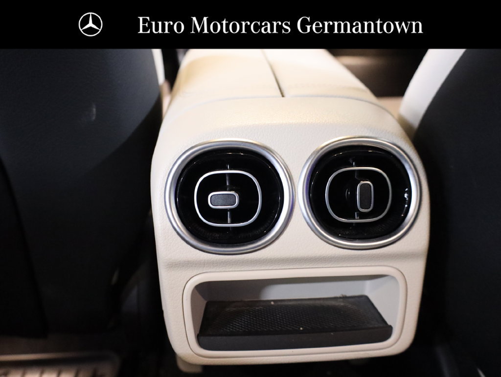 Used 2023 Mercedes-Benz C 300 4MATIC Sedan image 30