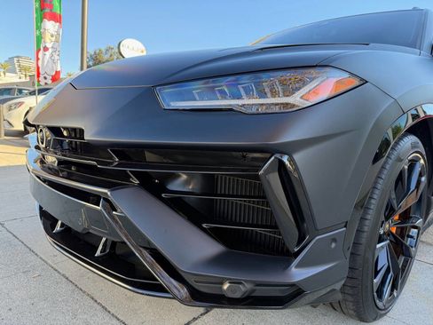 Used 2023 Lamborghini Urus S image 17